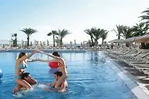 מלון קורלחו Riu Oliva Beach